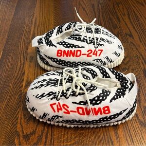 Banned Goods Oversized Yeezy  Zebra Sneaker Slippers BNND-247- NEW size 7- 91/2